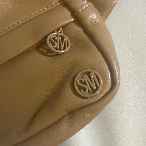 Steve Madden- Tan Faux leather belt bag- EUC - Picture 2 of 9